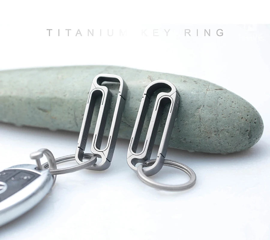 Real Titanium Key Chain Men Belt Car Key Chain Creative Ultra Lightweight EDC Waist Hanging Key Ring Holder Luxury Best Gift